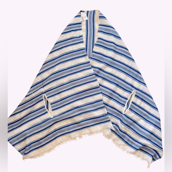 NWT J Crew Women's Summerweight Cape Scarf in Blue Stripe - Picture 3 of 6